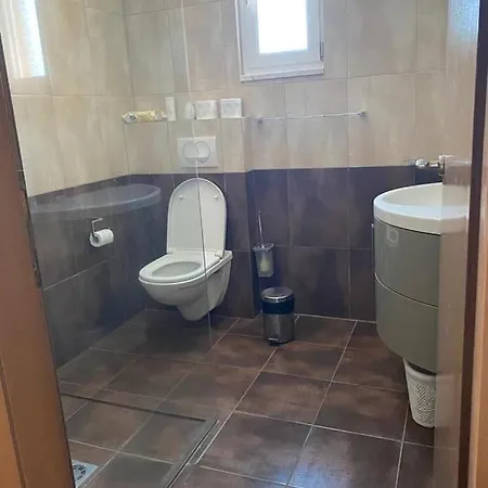 Albani * Lezhë
